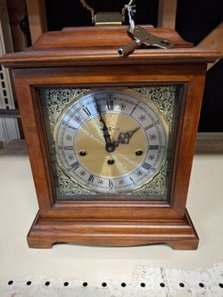 Howard Miller Graham Bracket Mantel Clock