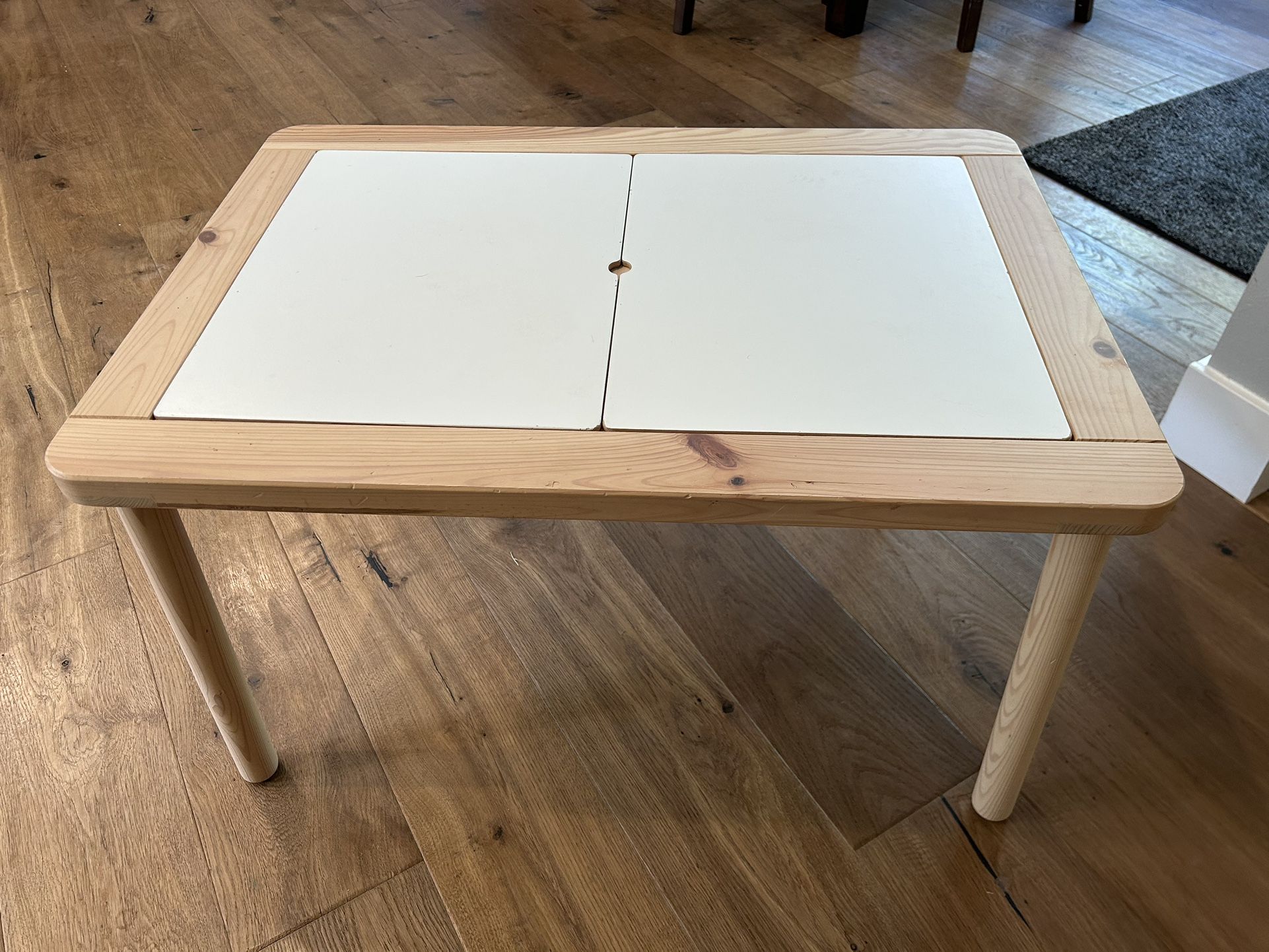 IKEA Flisat Table