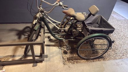 Tan Adult women’s bike