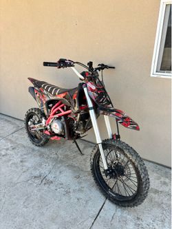 Tao Motor 140cc Dirt Bike DBX1