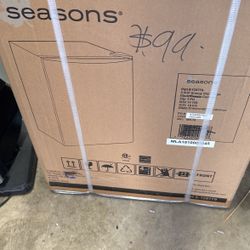 Mini Fridge 