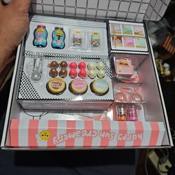 Mini Verse Ice Cream Social Toys 