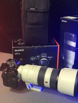 Sony a7S III Mirrorless Camera with Sony FE 70-200mm f/2.8 GM OSS II Lens