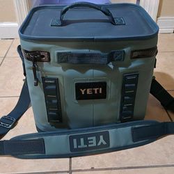 Yeti Cooler for Sale in Phoenix, AZ - OfferUp
