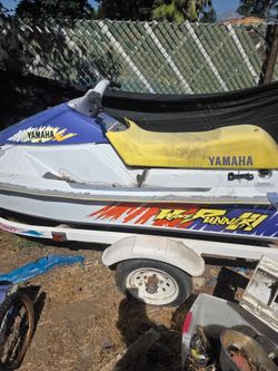 1995 Yamaha WR3. Super super super reliable jet ski and trailer