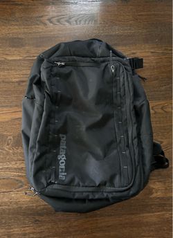 Patagonia classic Black Hole MLC bag