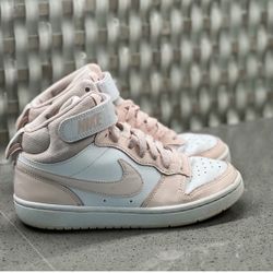 Nike court Borough Mid 2 Kids  High-Top Sneakers size 4Y