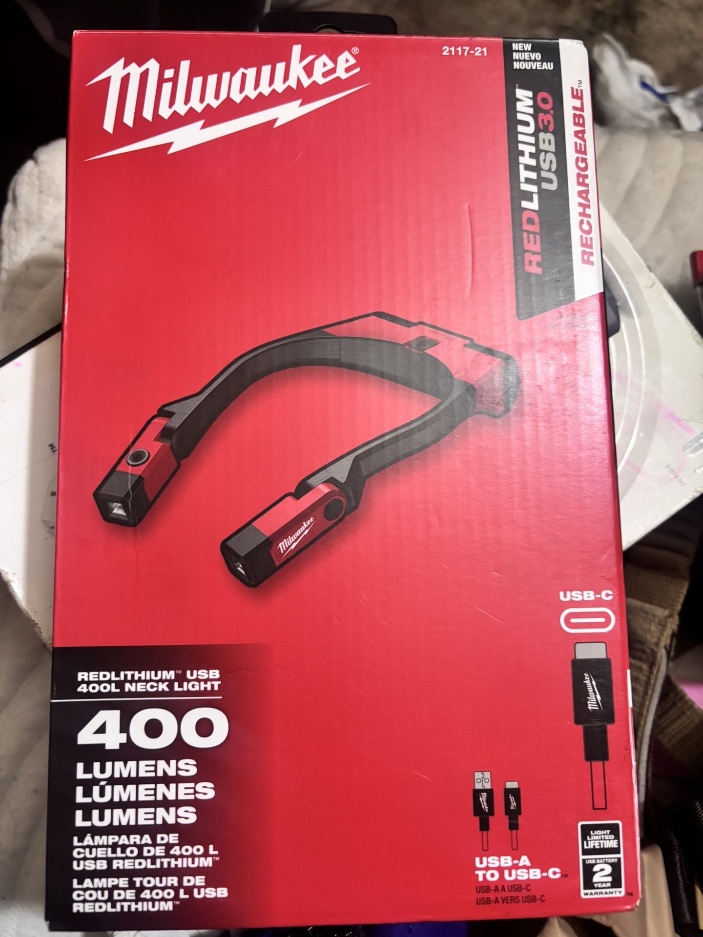 Milwaukee 400 Lumens Neck Light