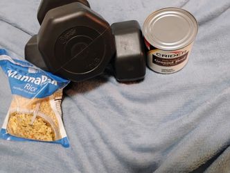 10 lb weights with canned beef and rice as a bundle