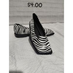 Women shoes zebra