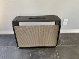 Guitar Speaker Cabinet 2x12