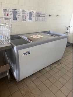 Avantco Refrigerator