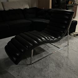 Black Chaise Lounge Chair