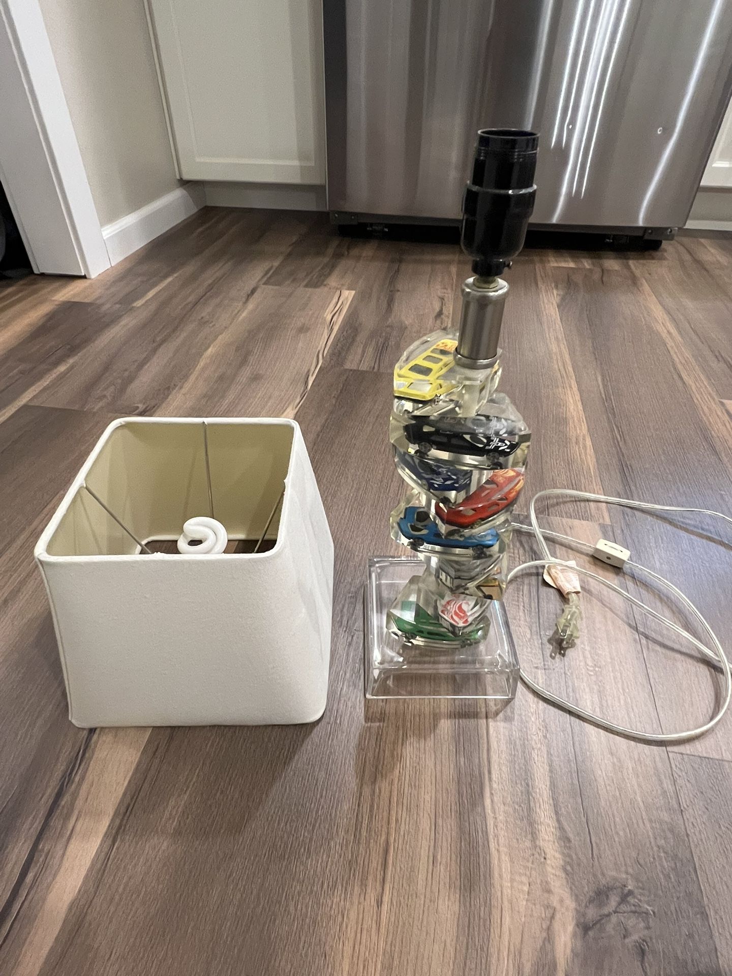 Hot Wheels /Matchbox Type Car Lamp