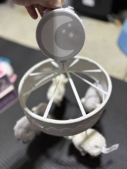 Ivy And Lambs Music Crib Mobile