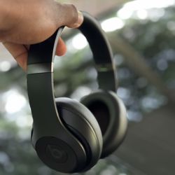 Beats Studio Pro