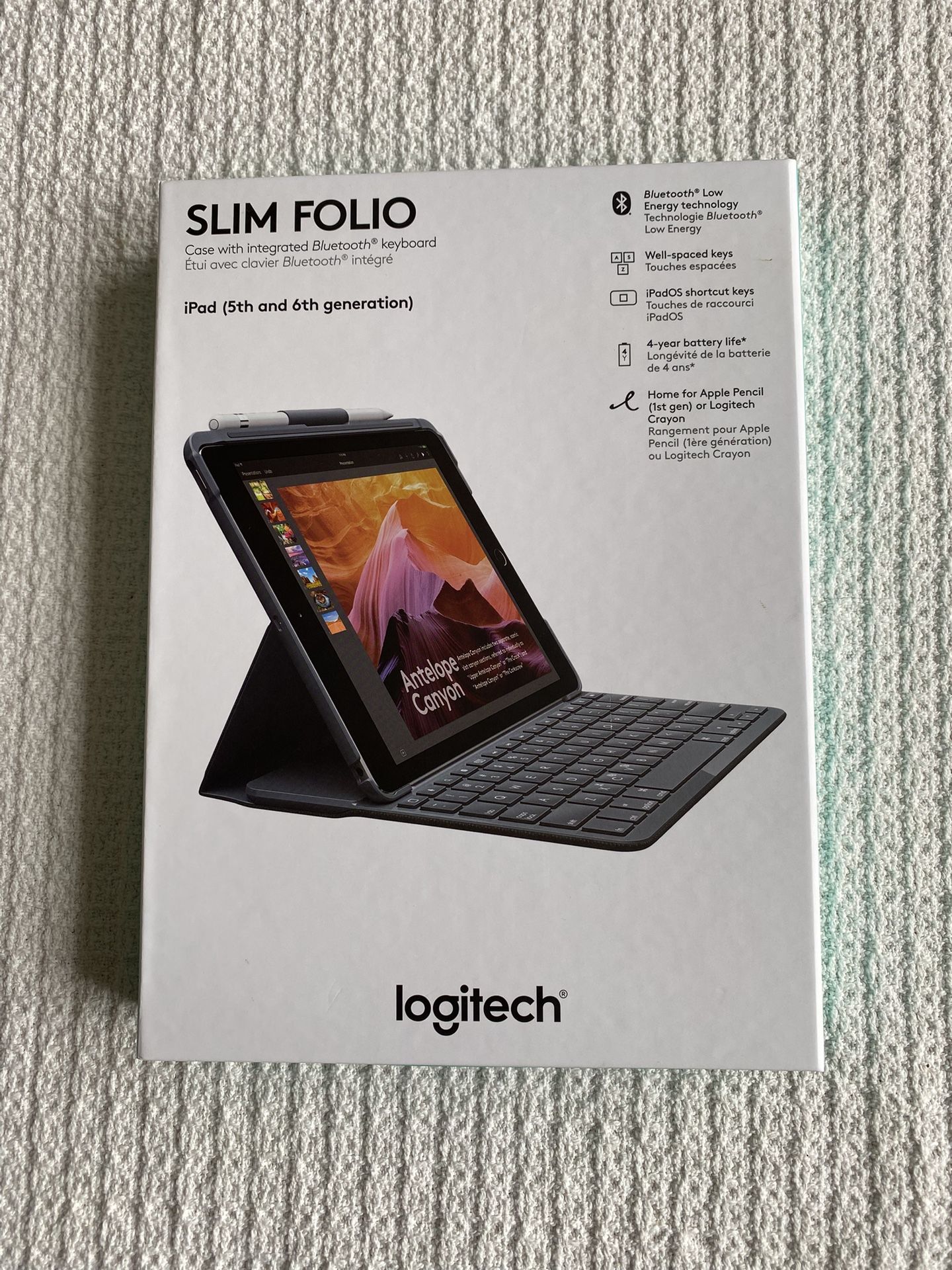 New Logitech Slim Folio For iPad 5th & 6th