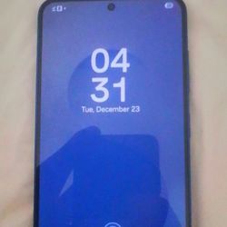 Samsung Galaxy S25 Comes With Case And Charger 