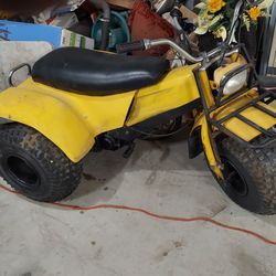 1984 Yamaha tri-moto 1984 yamaha tri-moto