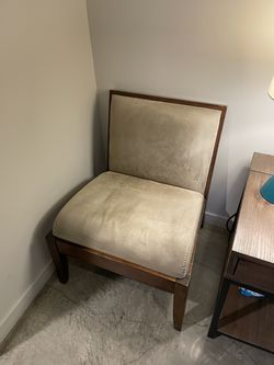 Elegant wood and fabric chair