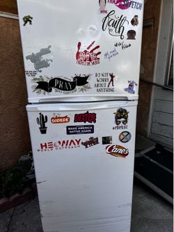 Apartment size refrigerator
