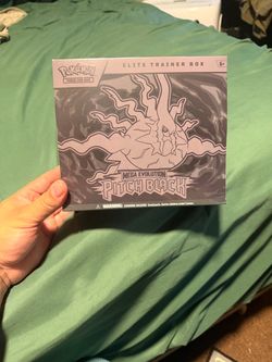 Pokémon Pitch Black Elite Trainer Box
