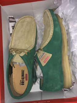 Clarks wallabees x supreme