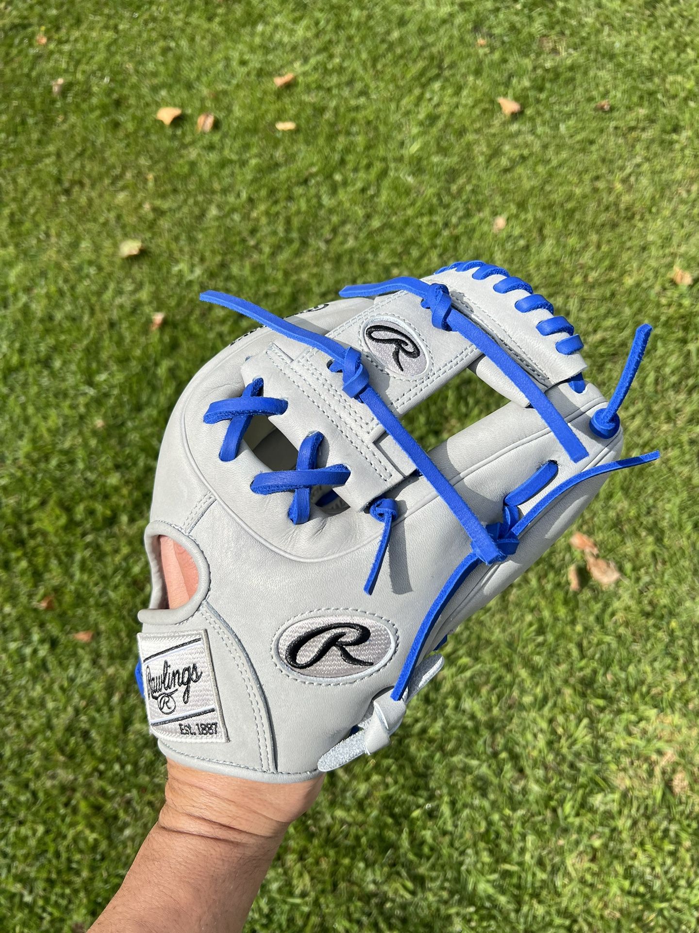 Rawlings Heart Of The Hide R2G 11 1/2 Inch Baseball Glove