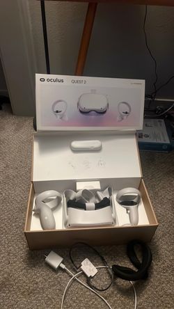 Oculus Quest 2 VR Headset with Controllers