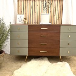 !!SOLD!! Original Mid Century Dresser 