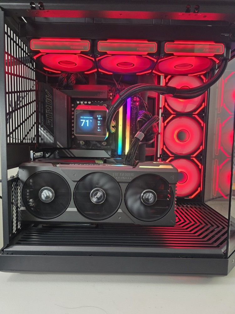 Gaming PC Ryzen 7 9800X3D + 4070ti Super
