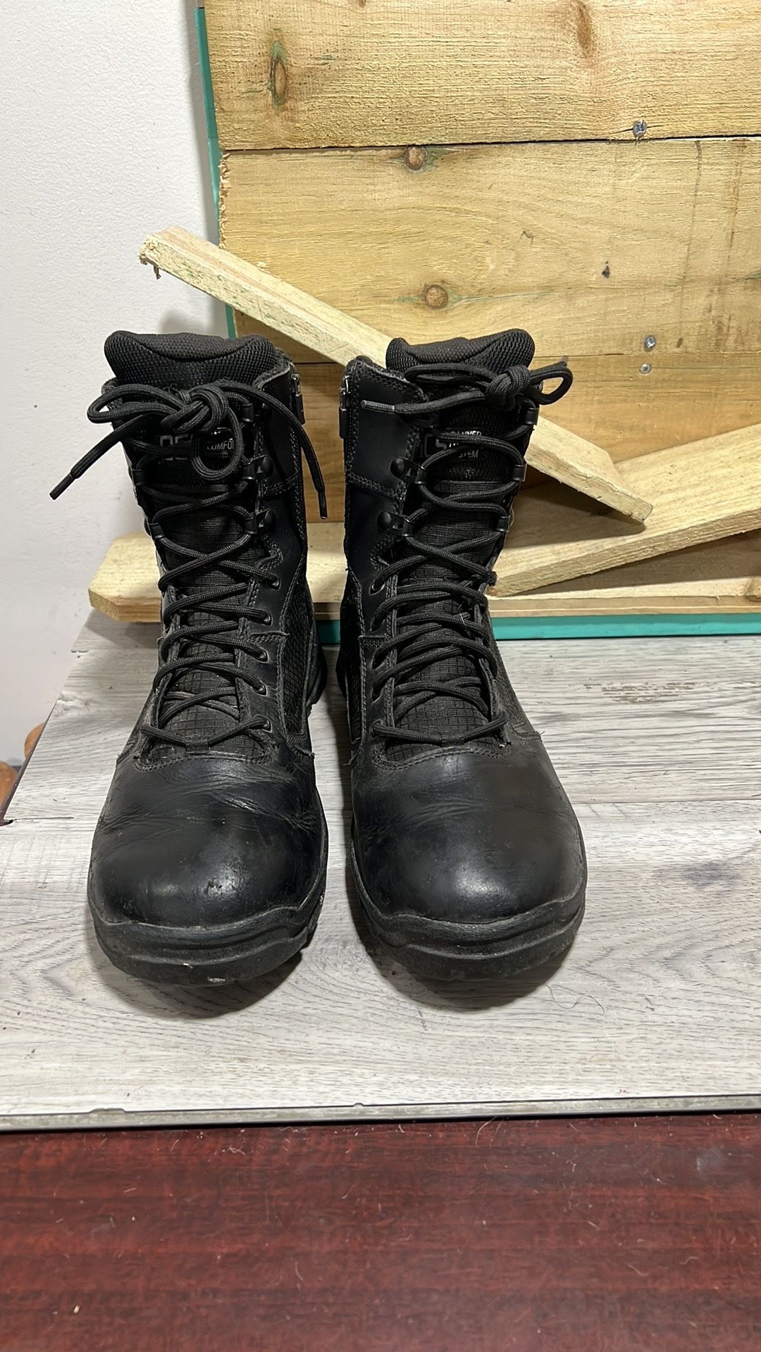 Danner Boots Men’s Size 11.5 D Lookout Side Zip 8” Tactical Work Boots Black