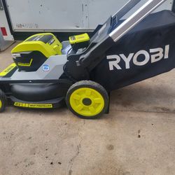 RYOBI LAWN MOWER 40VOLT BRUSHLESS  SELF PROPELLED  AKLWHEEL DRIVE 2 Batery End Charger 
