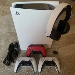 Sony Playstation 5 PS Digital Edition Used Console -3 Controllers +Pulse Headset