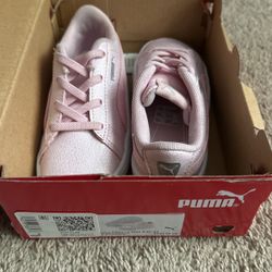 Toddler Girl Pumas