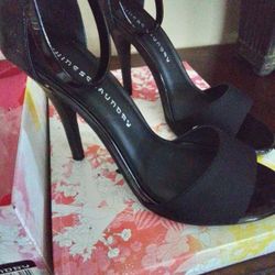 Black High Heel Shoes  - Size 9  Brand New 