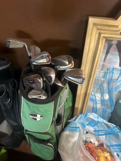 Left handed golf clubs
