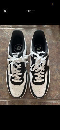 Nike pandas