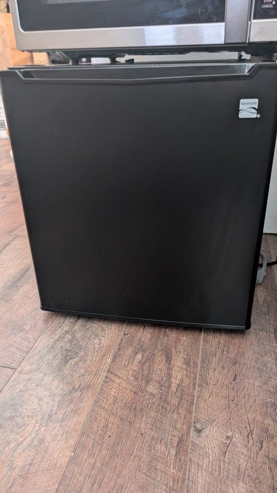 Kenmore Mini Fridge