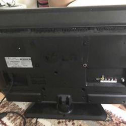 LG 32 Inch TV for Parts