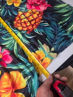 Tropical Pineapple Hibiscus Floral Print V-Neck T-Shirt Medium