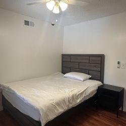 Queen Bed Frame With Mattress 