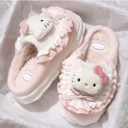 Hello Kitty Slippers 