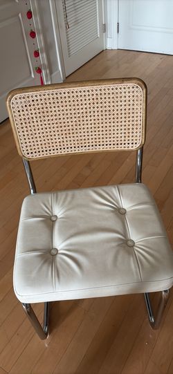 Kitchen. Table Set Of 4 