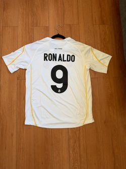 Real Madrid Retro 2009/2010 Home, Ronaldo #9