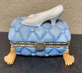 Disney Cinderella Glass Slipper Trinket Box Keepsake Jewelry Princess