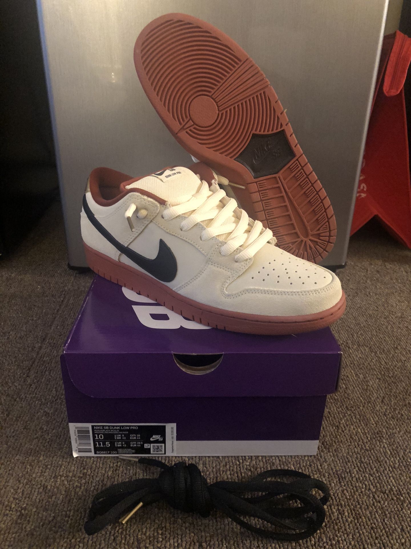 Size 10 - Nike SB Dunk “Hennessy”