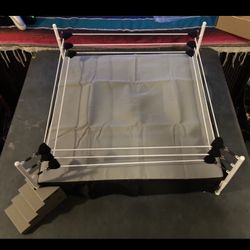 Wrestling ring for action figures