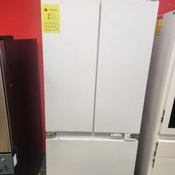 Bertazzoni 36 Inch Panel Ready Refrigerator French Door 19.6 Cu Ft 