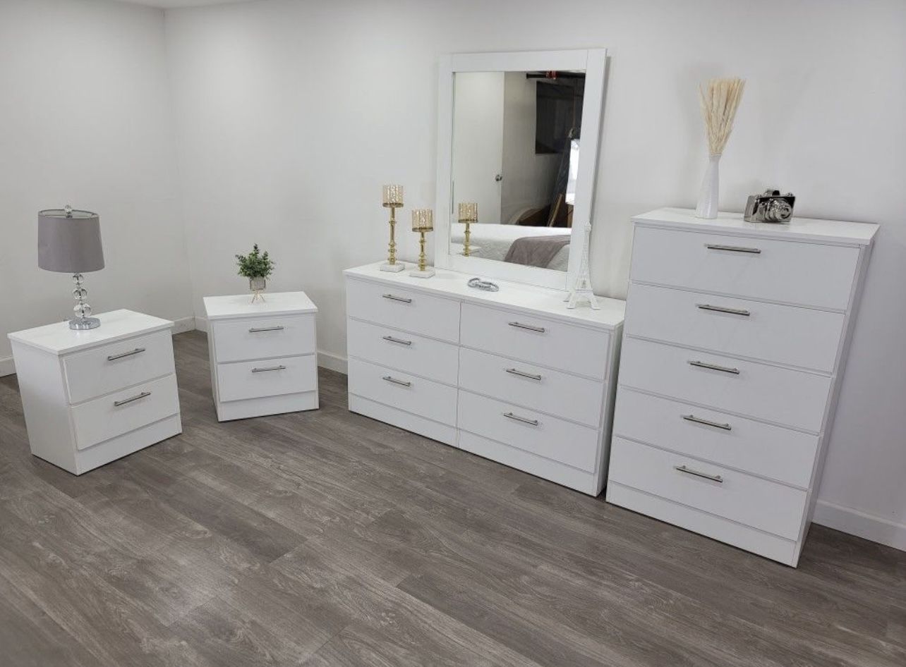 Dresser Whit Mirror, Chest And 2 Nightstands - Cómoda Con Espejo, Gavetero Y 2 Mesitas De Noche